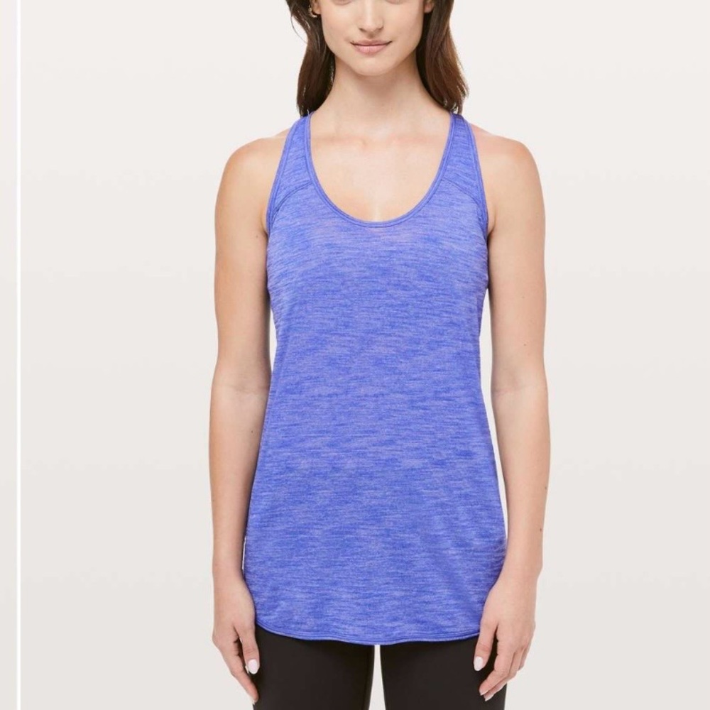 Lululemon Essential Tank
Heathered Size 6